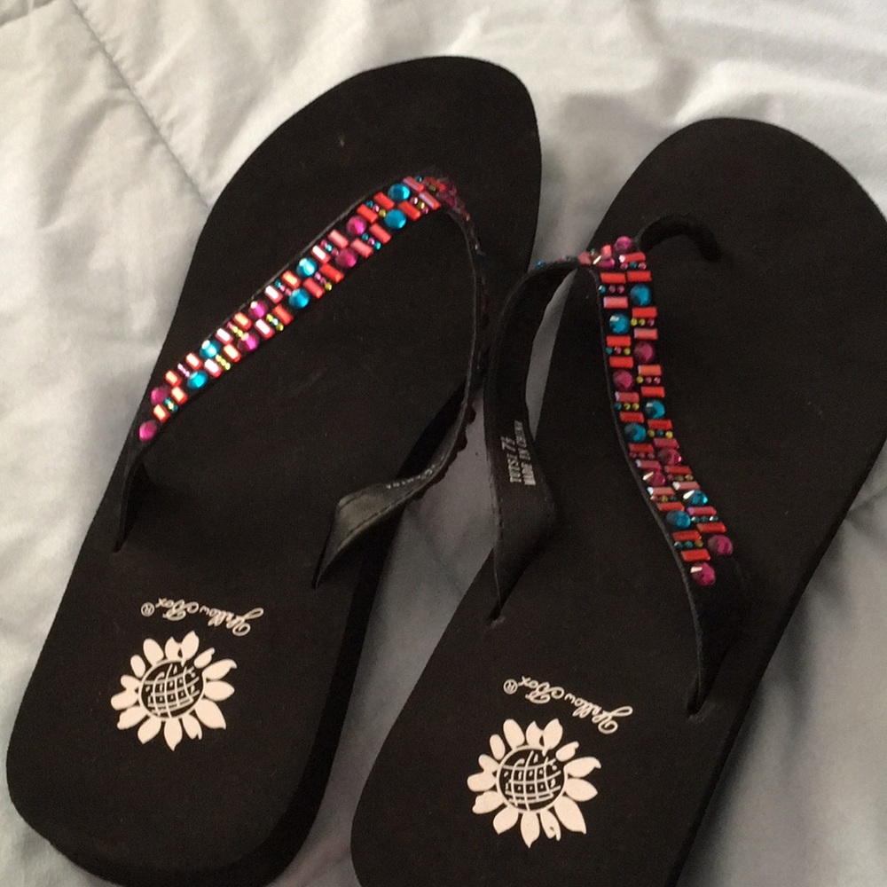 Brand new YELLOW BOX flip flops